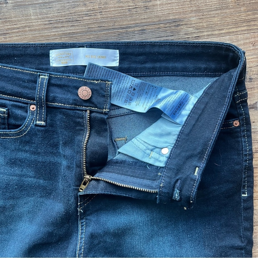 Signature Levi Strauss Gold Womens Mid Rise Skinny Dark Wash Jeans Size 10 Short - Picture 6 of 11